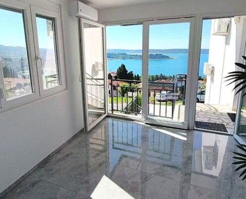 Three-Room Apartment with Open Sea View