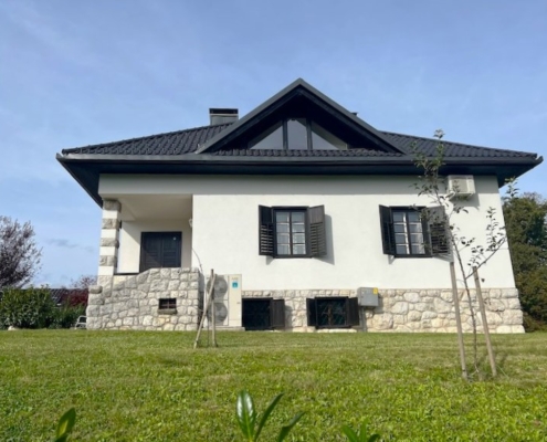 Charming house overlooking the castle on Lake Bled