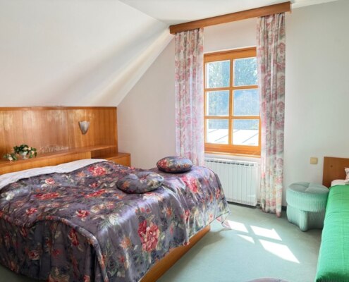 Turistični kompleks z restavracijo in apartmaji v bližini Ljubljane