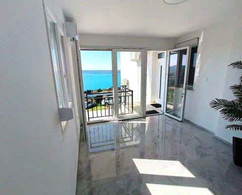 Three-Room Apartment with Open Sea View