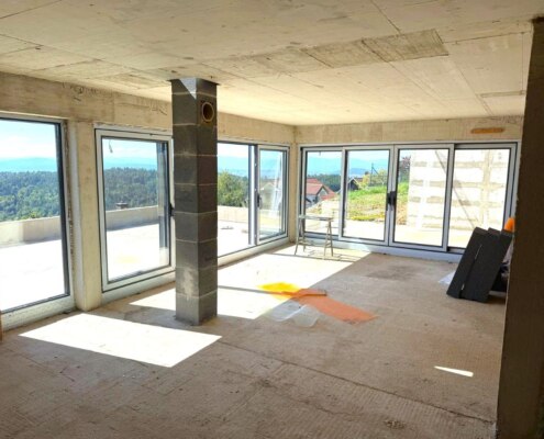 Дом с террасой и видом на всю Любляну и окрестности