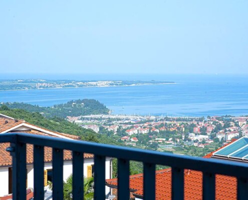 New apartments with sea views in Malija