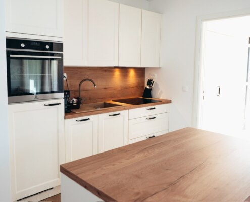 Investicijska nepremičnina s 4 apartmaji in bazenom v bližini Sežane