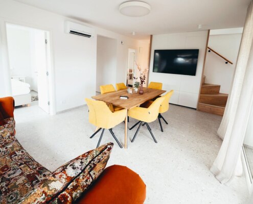 Investicijska nepremičnina s 4 apartmaji in bazenom v bližini Sežane